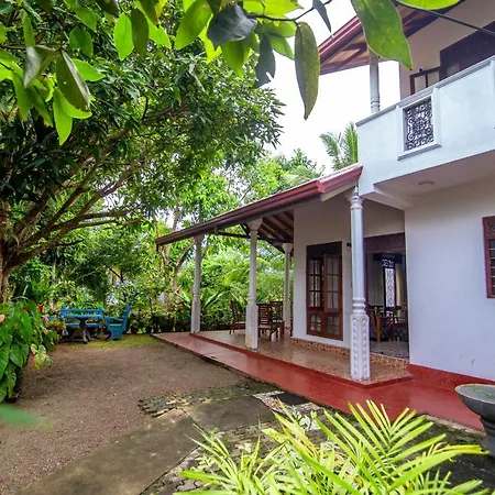 Mountain Gem Villa Hikkaduwa Exterior photo